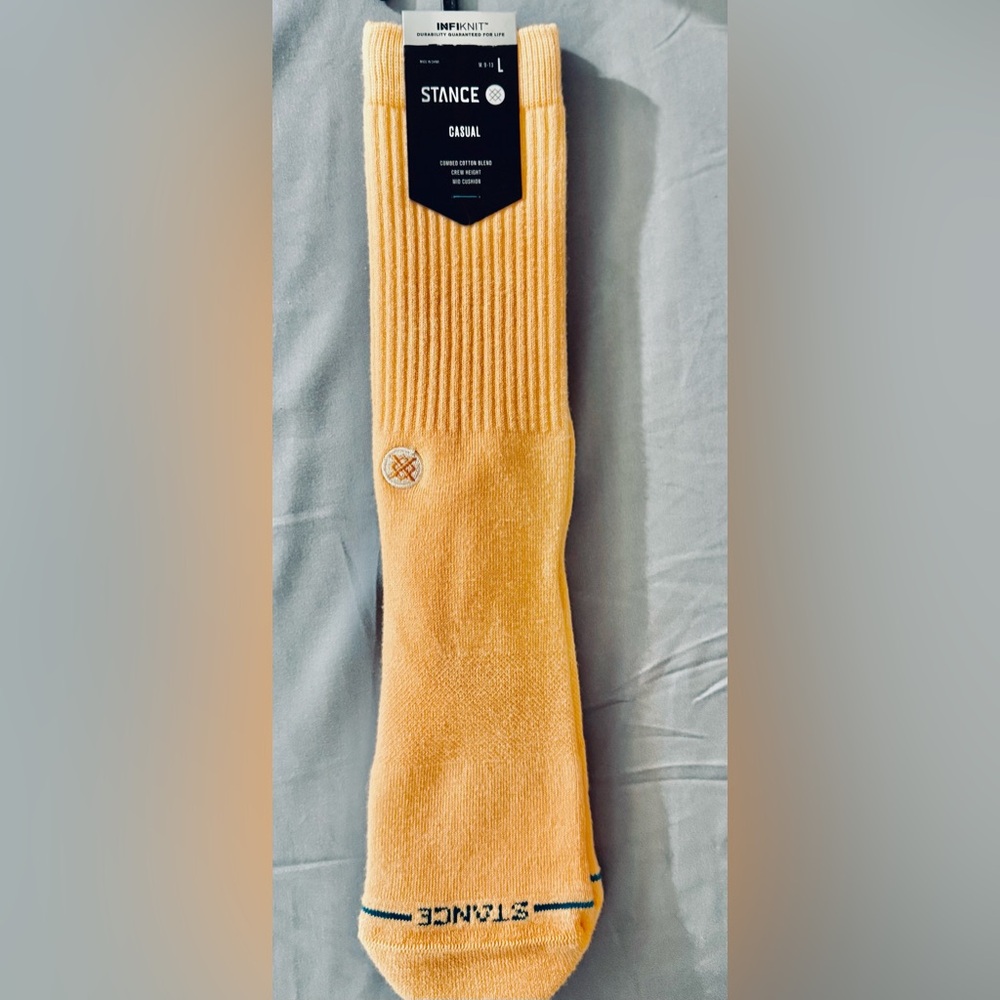 INFIKNIT™ Stance icon crew socks